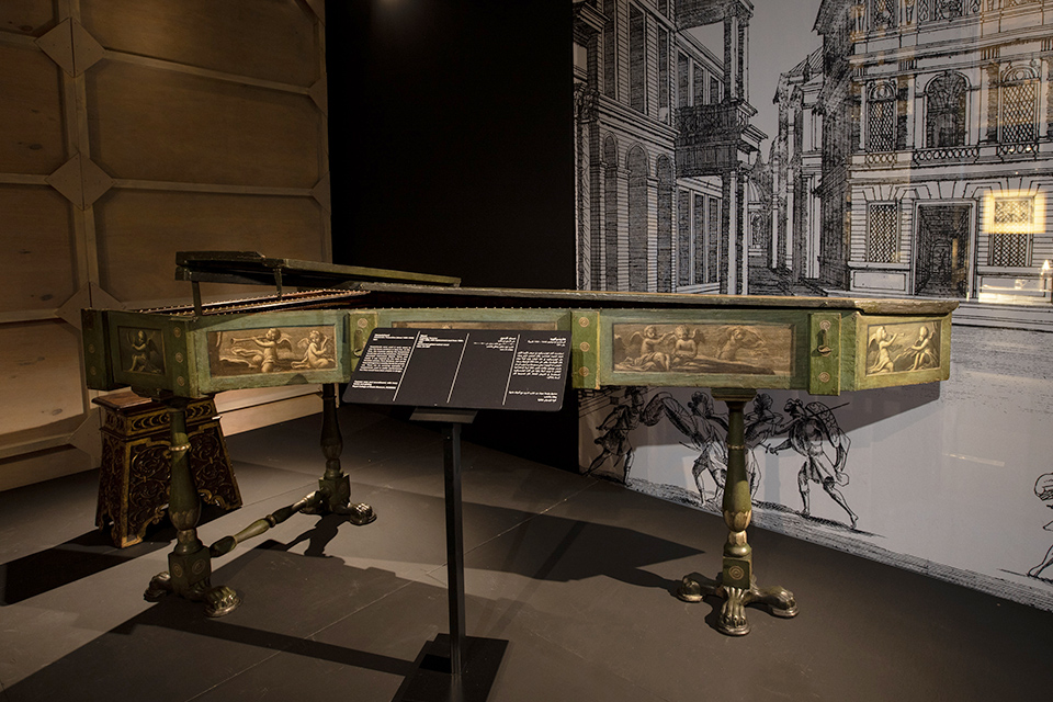 Royal College of Music Museum sends 16th-century harpsichord to Oman